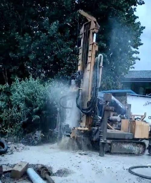 来安钻岩石井